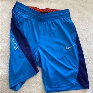 Women’s Nike Elite basketball shorts